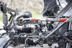 东风天锦KR PLUS 2025款 330马力 4X2 AMT自动档 8米冷藏车