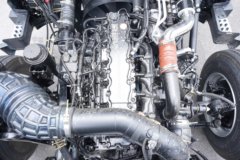 东风天锦KR PLUS 2025款 330马力 4X2 AMT自动档 8米冷藏车