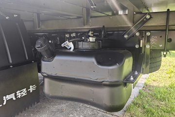 Ծ  S100 2L 122 CNG 4.2׵СͼƬ
