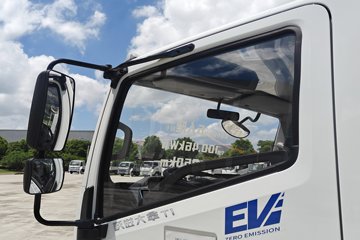 Ծ�� ����T1 Һɲ 3.15��˫�Ŵ��綯�����Ῠ ����ʱ��100.46kWhͼƬ