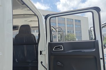 Ծ�� ����T1 Һɲ 3.15��˫�Ŵ��綯�����Ῠ ����ʱ��100.46kWhͼƬ