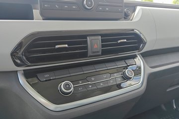 Ծ�� ����T1 Һɲ 3.15��˫�Ŵ��綯�����Ῠ ����ʱ��100.46kWhͼƬ