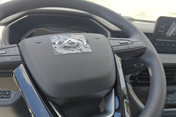 Ծ�� ����T1 Һɲ 3.15��˫�Ŵ��綯�����Ῠ ����ʱ��100.46kWhͼƬ