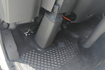 Ծ�� ����T1 Һɲ 3.15��˫�Ŵ��綯�����Ῠ ����ʱ��100.46kWhͼƬ