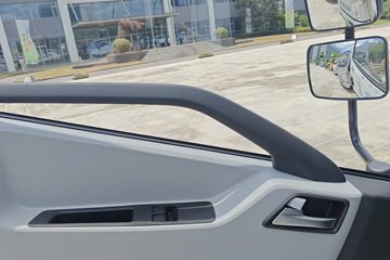 Ծ�� ����T1 Һɲ 3.15��˫�Ŵ��綯�����Ῠ ����ʱ��100.46kWhͼƬ