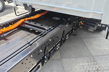 Ծ�� ����T1 Һɲ 3.15��˫�Ŵ��綯�����Ῠ ����ʱ��100.46kWhͼƬ