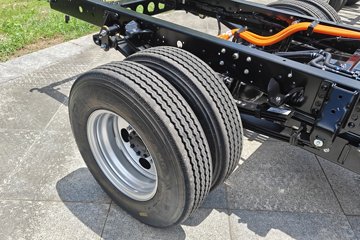 Ծ�� ����T1 Һɲ 3.15��˫�Ŵ��綯�����Ῠ ����ʱ��100.46kWhͼƬ