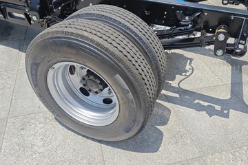 Ծ�� ����T1 Һɲ 3.15��˫�Ŵ��綯�����Ῠ ����ʱ��100.46kWhͼƬ