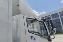 跃进大拿T1 天行版 4.17米单排纯电动厢式轻卡 宁德时代140.41kWh