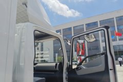 跃进大拿T1 天行版 4.17米单排纯电动厢式轻卡 宁德时代140.41kWh