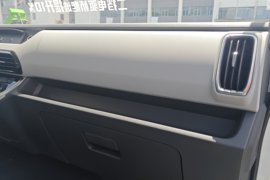 大拿T1 电动载货车驾驶室图片