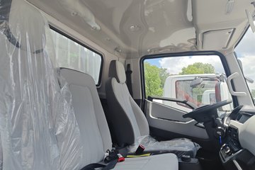 Ծ������T1 ��װ�� 4.17�׵��Ŵ��綯��ʽ�Ῠ ����ʱ��140.41kWhͼƬ