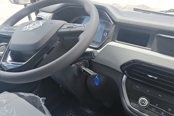 Ծ������T1 ��װ�� 4.17�׵��Ŵ��綯��ʽ�Ῠ ����ʱ��140.41kWhͼƬ