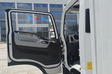 Ծ������T1 ��װ�� 4.17�׵��Ŵ��綯��ʽ�Ῠ ����ʱ��140.41kWhͼƬ