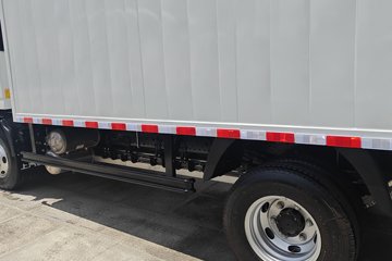 Ծ������T1 ��װ�� 4.17�׵��Ŵ��綯��ʽ�Ῠ ����ʱ��140.41kWhͼƬ