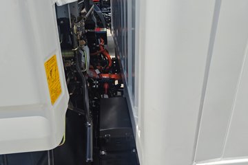 Ծ������T1 ��װ�� 4.17�׵��Ŵ��綯��ʽ�Ῠ ����ʱ��140.41kWhͼƬ