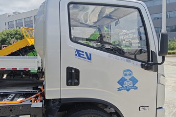 Ծ�� ����T2 Һɲ 4.17�׵��Ŵ��綯��ʽ�Ῠ ����ʱ��70.59kWhͼƬ