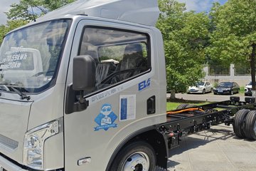 Ծ�� ����T2 Һɲ 4.17�׵��Ŵ��綯��ʽ�Ῠ ����ʱ��70.59kWhͼƬ