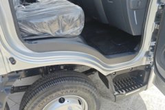 跃进 大拿T2 液刹 4.17米单排纯电动厢式轻卡 宁德时代70.59kWh