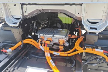 Ծ�� ����T2 Һɲ 4.17�׵��Ŵ��綯��ʽ�Ῠ ����ʱ��70.59kWhͼƬ