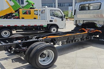 Ծ�� ����T2 Һɲ 4.17�׵��Ŵ��綯��ʽ�Ῠ ����ʱ��70.59kWhͼƬ