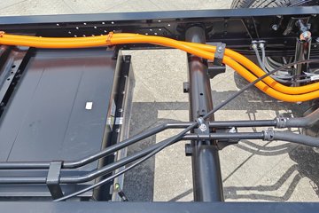Ծ�� ����T2 Һɲ 4.17�׵��Ŵ��綯��ʽ�Ῠ ����ʱ��70.59kWhͼƬ