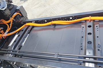 Ծ�� ����T2 Һɲ 4.17�׵��Ŵ��綯��ʽ�Ῠ ����ʱ��70.59kWhͼƬ