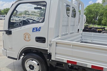 Ծ�� ����T3 Һɲ 3.805�׵��Ŵ��綯�����Ῠ ����ʱ��53.58kWhͼƬ