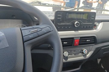 Ծ�� ����T3 Һɲ 3.805�׵��Ŵ��綯�����Ῠ ����ʱ��53.58kWhͼƬ