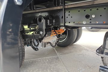 Ծ�� ����T3 Һɲ 3.805�׵��Ŵ��綯�����Ῠ ����ʱ��53.58kWhͼƬ