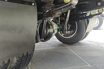 Ծ�� ����T3 Һɲ 3.805�׵��Ŵ��綯�����Ῠ ����ʱ��53.58kWhͼƬ