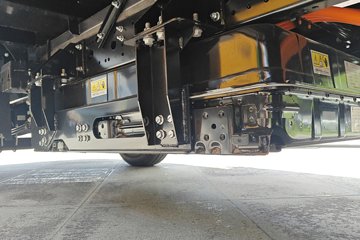 Ծ�� ����T3 Һɲ 3.805�׵��Ŵ��綯�����Ῠ ����ʱ��53.58kWhͼƬ