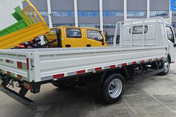 Ծ�� ����T3 Һɲ 3.805�׵��Ŵ��綯�����Ῠ ����ʱ��53.58kWhͼƬ