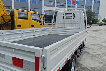 Ծ�� ����T3 Һɲ 3.805�׵��Ŵ��綯�����Ῠ ����ʱ��53.58kWhͼƬ