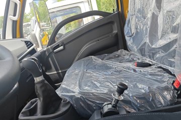 Ծ�� С���� 115���� 4X2 2.2��˫����ж��ͼƬ