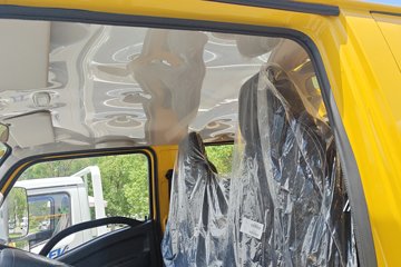 Ծ�� С���� 115���� 4X2 2.2��˫����ж��ͼƬ