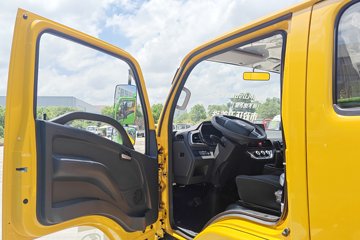 Ծ�� С���� 115���� 4X2 2.2��˫����ж��ͼƬ