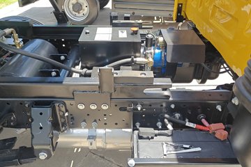 Ծ�� С���� 115���� 4X2 2.2��˫����ж��ͼƬ