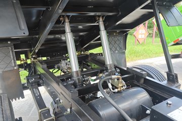 Ծ�� С���� 115���� 4X2 2.2��˫����ж��ͼƬ