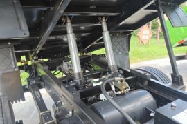 小麒麟&nbsp;自卸车底盘                                                图片