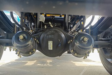 Ծ�� С���� 115���� 4X2 2.2��˫����ж��ͼƬ