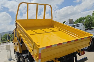 Ծ�� С���� 115���� 4X2 2.2��˫����ж��ͼƬ