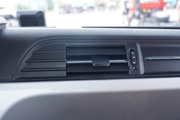 ��������KL 10.8L���� 490���� 4X2 ����12�� AMT�Զ��� ǣ����ͼƬ