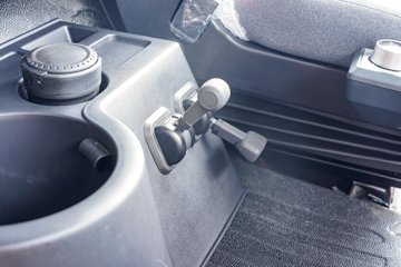 ��������KL 10.8L���� 490���� 4X2 ����12�� AMT�Զ��� ǣ����ͼƬ