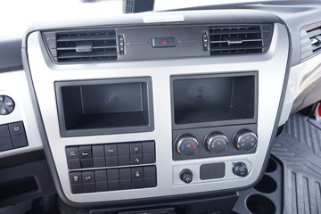��������KL 10.8L���� 490���� 4X2 ����12�� AMT�Զ��� ǣ����ͼƬ