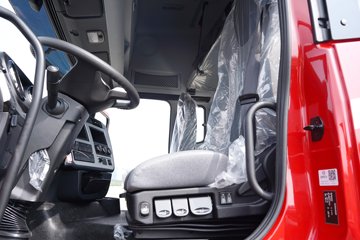 ��������KL 10.8L���� 490���� 4X2 ����12�� AMT�Զ��� ǣ����ͼƬ