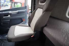 鹰驰&nbsp;载货车驾驶室                                               图片