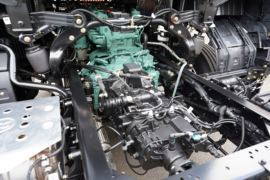 鹰驰&nbsp;载货车底盘                                                图片