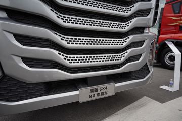 �ൺ��� ӥ�� 12.5L LNG 500���� 6X4 һ�����12�� ǣ����ͼƬ