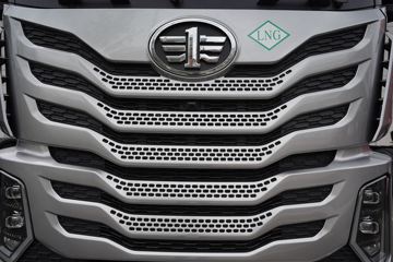 �ൺ��� ӥ�� 12.5L LNG 500���� 6X4 һ�����12�� ǣ����ͼƬ